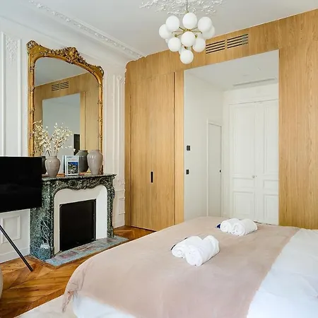 3-bedroom Luxurious Family Flat - Vendome- With Ac *