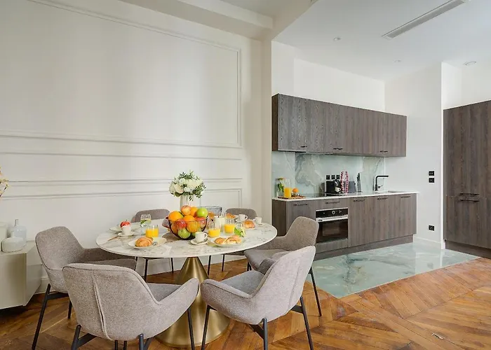 3-bedroom Luxurious Family Flat - Vendome- With Ac 파리
