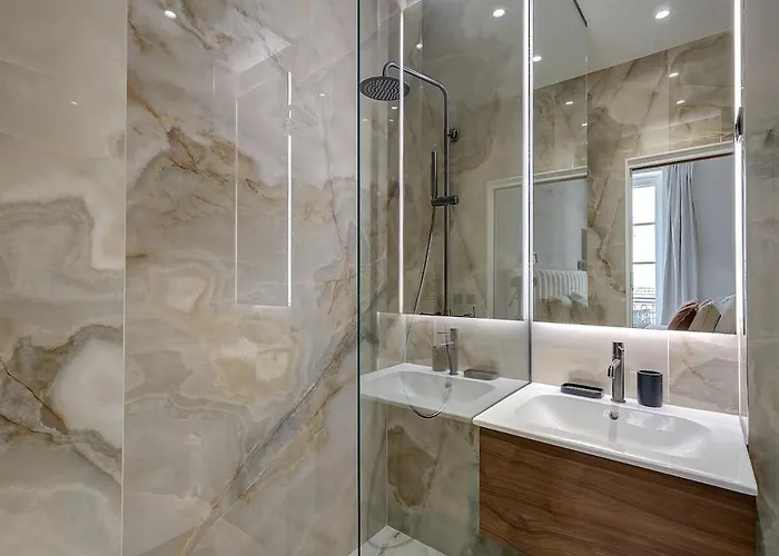 3-bedroom Luxurious Family Flat - Vendome- With Ac 파리