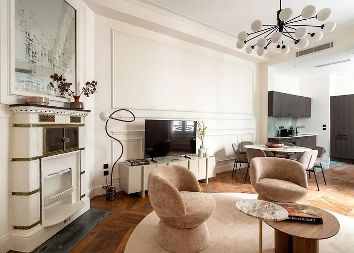 3-bedroom Luxurious Family Flat - Vendome- With Ac 아파트 *